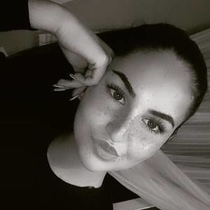 Meet your Posher, Marwa